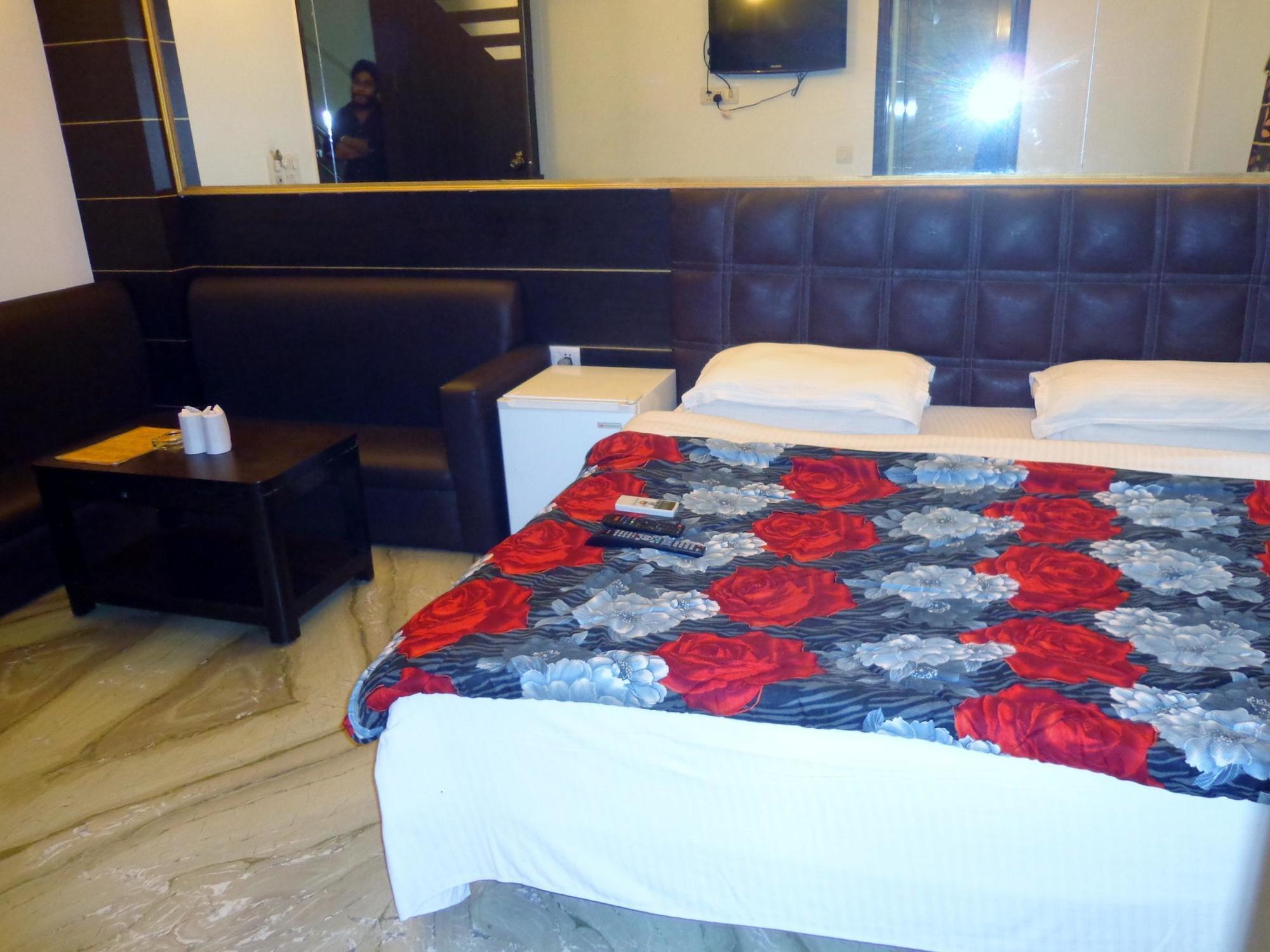 Hotel Amrit Villa Delhi  Extérieur photo