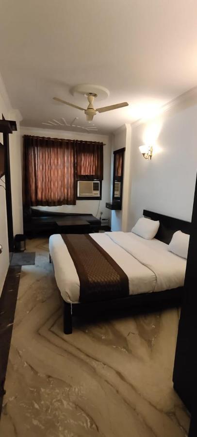 Hotel Amrit Villa Delhi  Extérieur photo